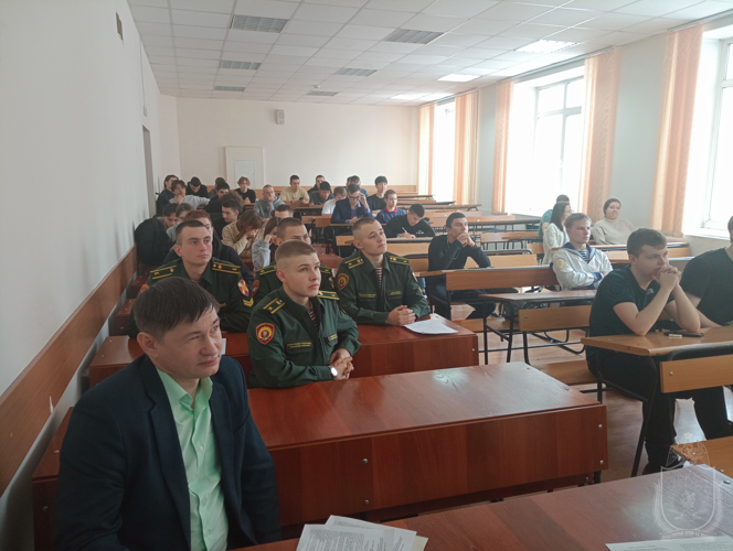Курсанты военного института приняли участие в региональной конференции