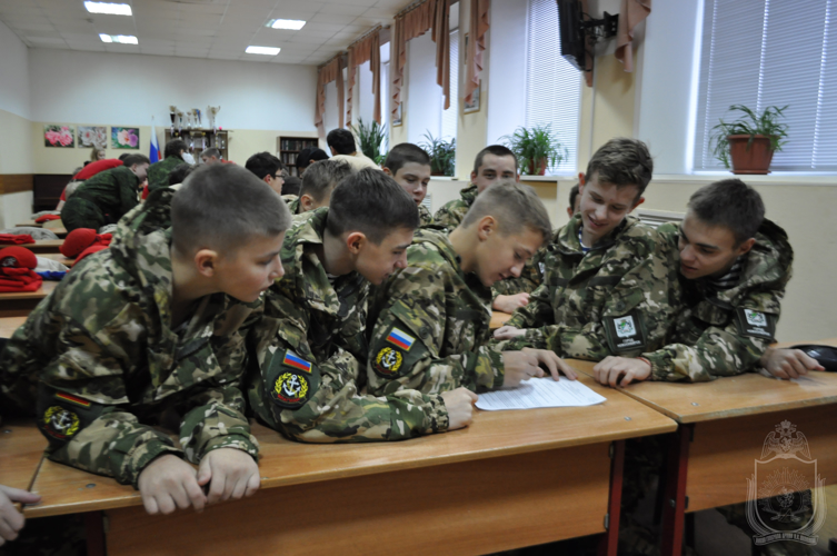 На территории военного института прошли соревнования по «Танковому биатлону»