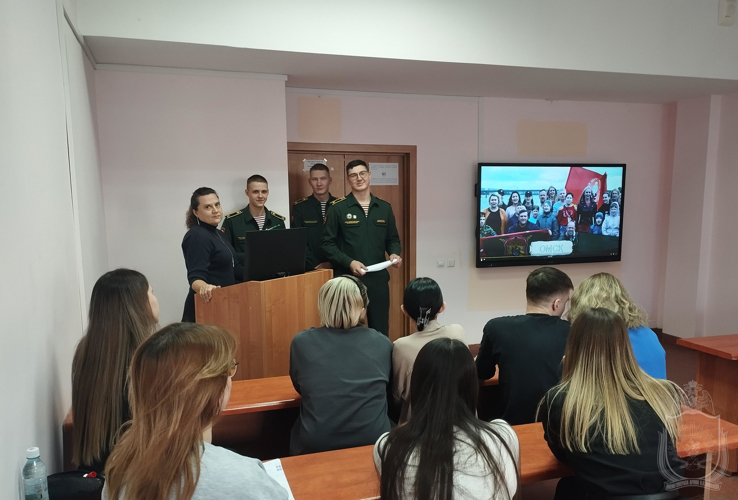 Курсанты военного института приняли участие в межвузовском круглом столе