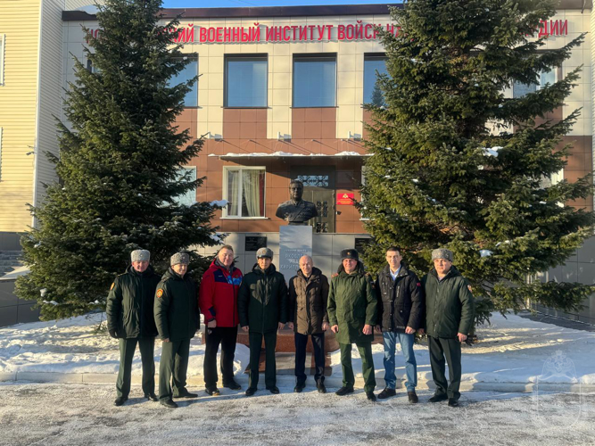 В военном институте проведен мастер класс по боксу в рамках проекта «Чемпионский вызов»
