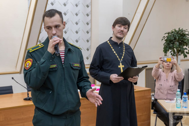 Курсанты военного института приняли участие в межвузовской дискуссионной площадке