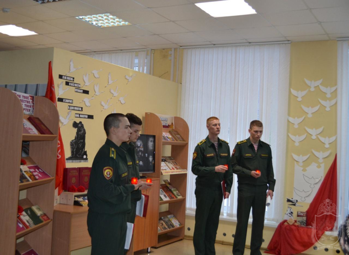 Курсанты военного института приняли участие в музыкально-поэтическом вечере