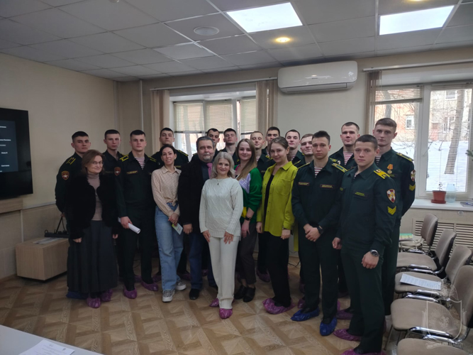 Курсанты военного института приняли участие в мероприятии по вопросам специфики оказания психологической помощи военнослужащим, участникам СВО и членам их семей
