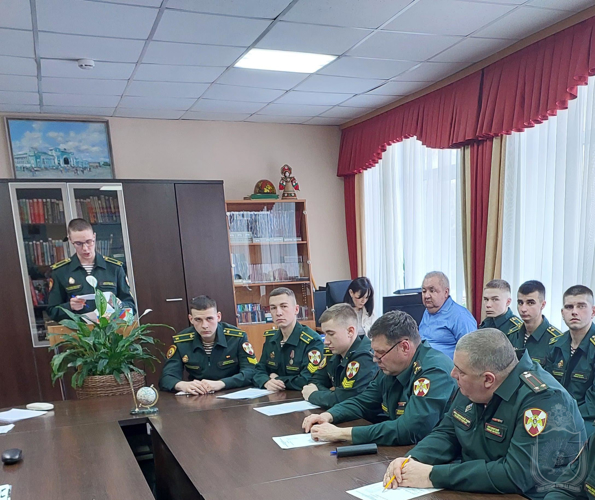 В военном институте проведена конференция о военном профессионализме