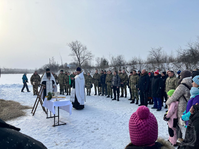 Военнослужащие военного института приняли участие в праздновании Крещения Господня