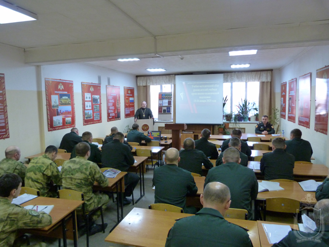В военном институте проведены учебно-методические сборы с руководителями групп военно-политической работы