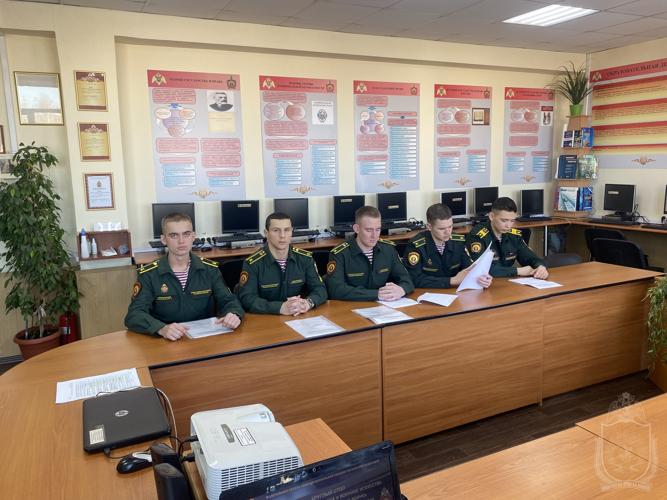 В военном институте проведен круглый стол о достижениях военной науки