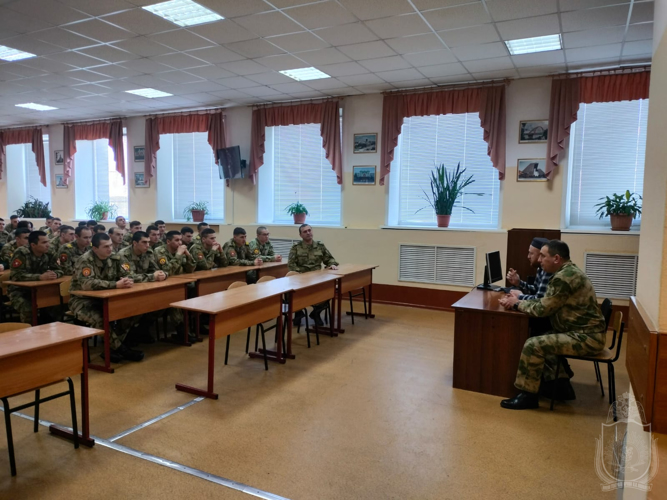 В военном институте прошла встреча личного состава с представителем мусульманского духовенства г. Новосибирска