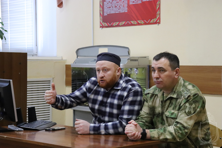 В военном институте прошла встреча личного состава с представителем мусульманского духовенства г. Новосибирска