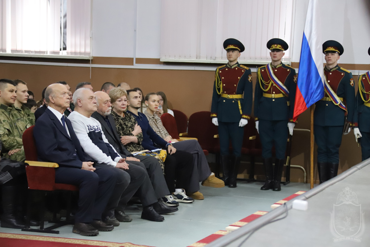 Курсанты и офицеры военного института приняли участие в Дне памяти, посвященном выпускнику, погибшему при исполнении воинского долга