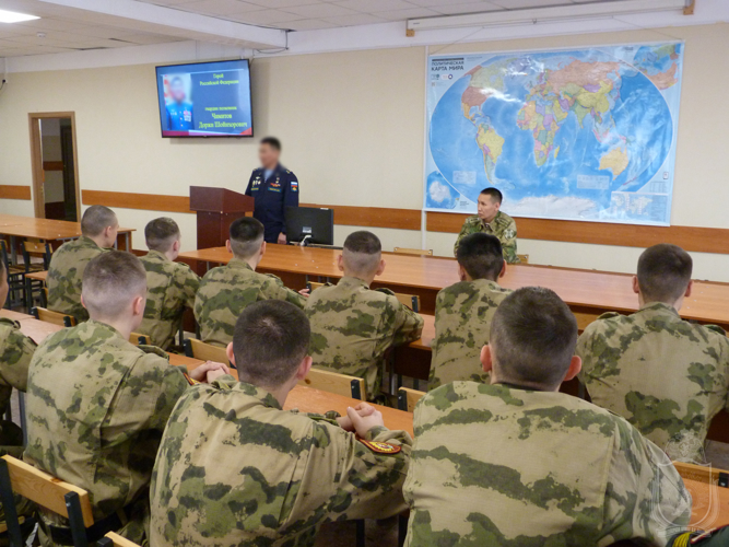 Новосибирский военный институт посетил Герой Российской Федерации