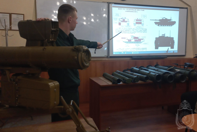 В военном институте проведен научный семинар о современных системах вооружения