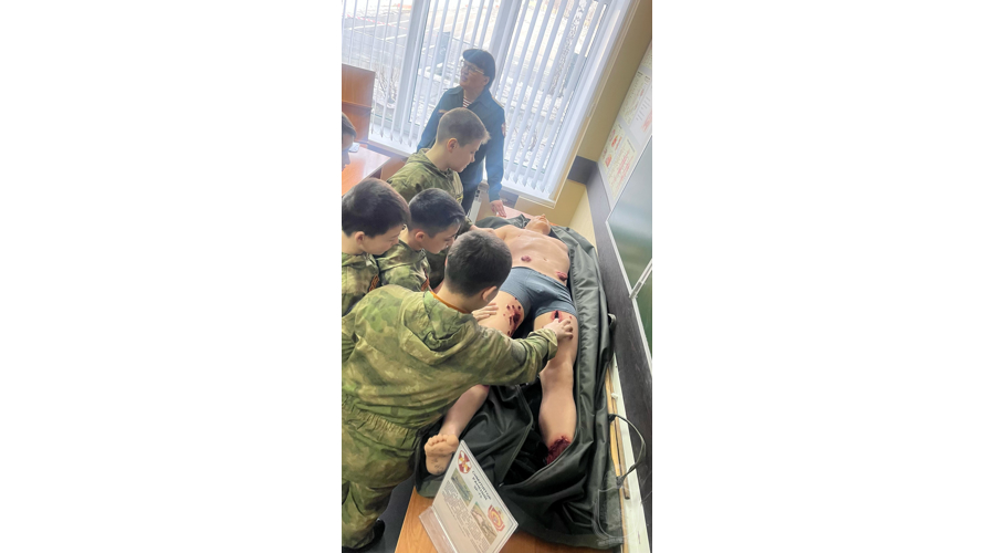 Новосибирский военный институт посетили воспитанники «Гвардейской смены» из Ханты-Мансийского автономного округа