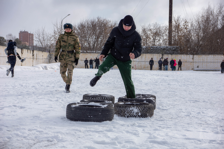 В военном институте прошел финал муниципального этапа военно-патриотической игры «Зарница 2.0»