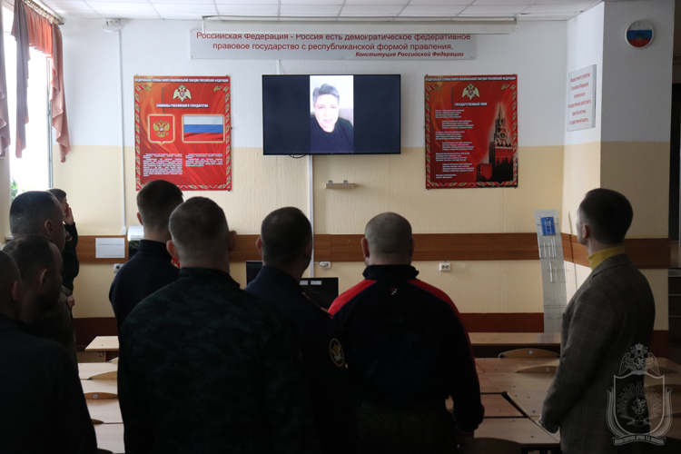 В военном институте увековечили память погибшего выпускника