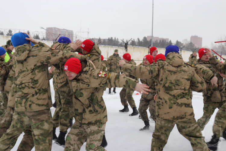 В Новосибирском военном институте проводили зиму