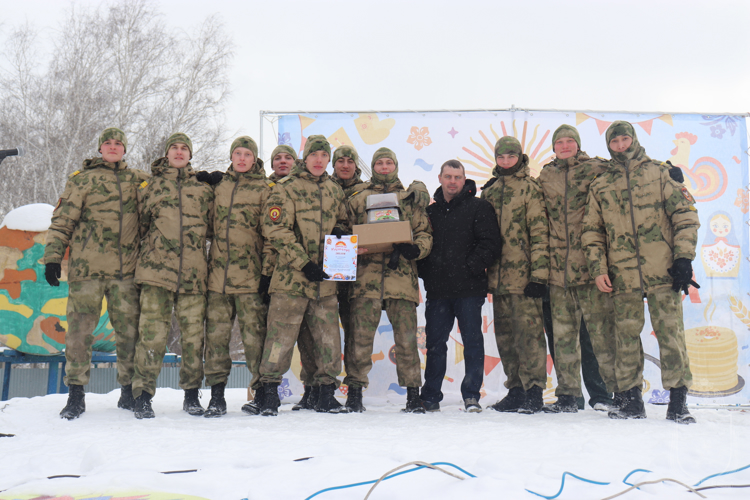 В Новосибирском военном институте проводили зиму