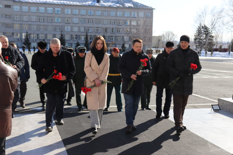  В Новосибирском военном институте  отметили День войск национальной гвардии