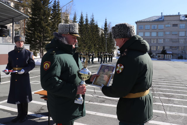  В Новосибирском военном институте  отметили День войск национальной гвардии