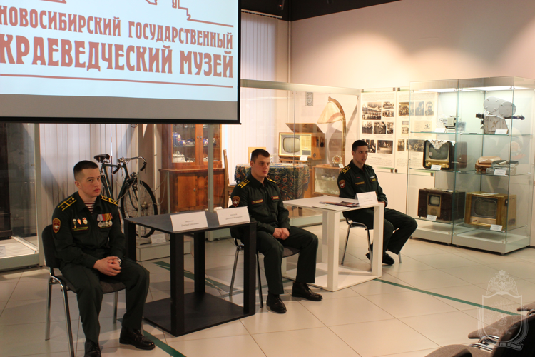Курсанты военного института провели лекцию с посетителями Новосибирского государственного краеведческого музея