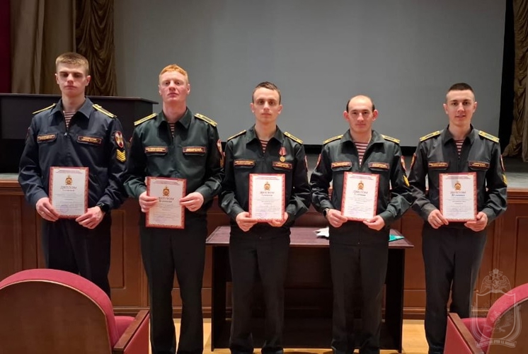 С курсантами военного института проведен научный семинар по вопросам службы войск и безопасности военной службы