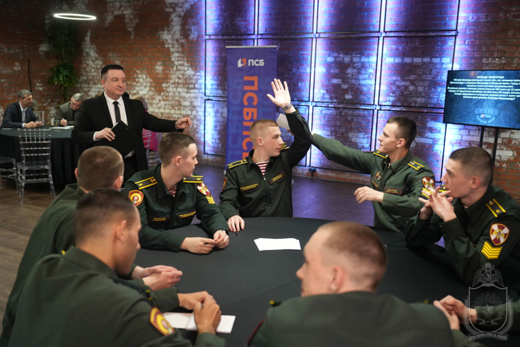 Команда курсантов военного института победила в интеллектуальной игре «Что?Где?Когда?» 