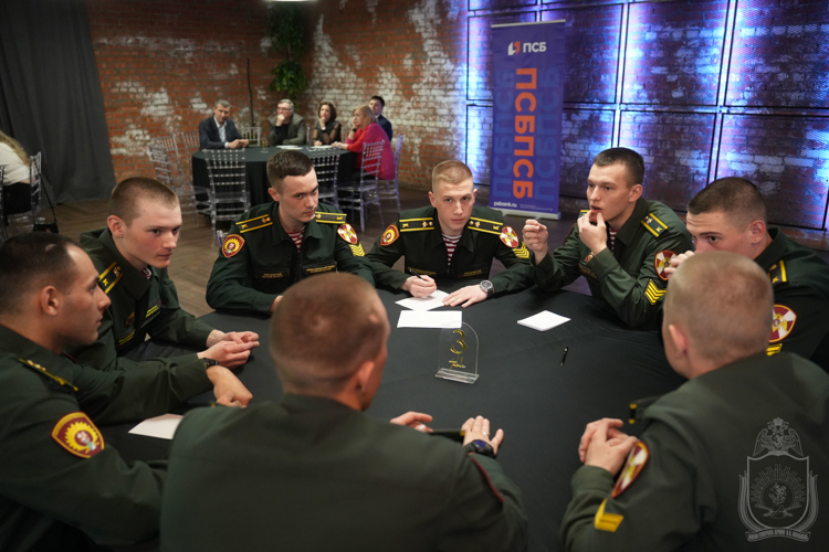 Команда курсантов военного института победила в интеллектуальной игре «Что?Где?Когда?» 