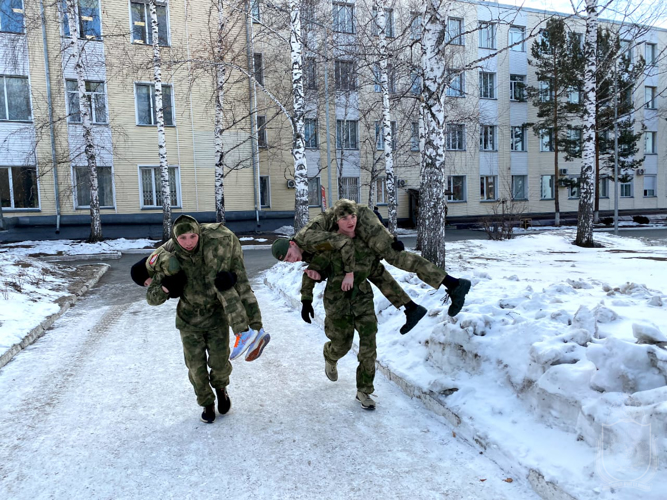 «Б.А.Р.С.ы» прошли обучение в Новосибирском военном институте