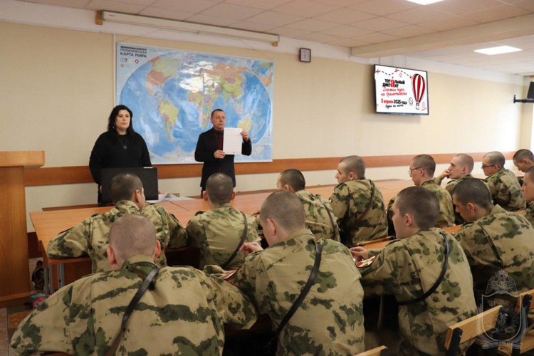 Курсанты Новосибирского военного института  приняли участие в «Тотальном диктанте»