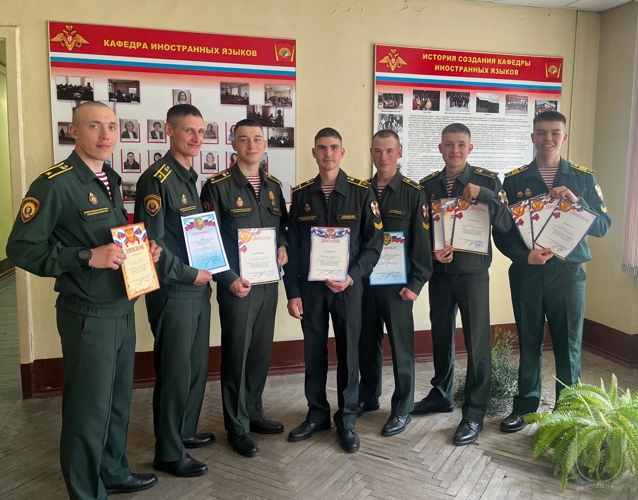 Кафедрой иностранных языков проведён межвузовский конкурс, посвященный 80-летию победы «Поклонимся великим тем годам...»