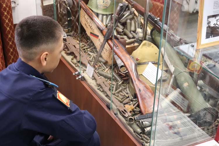 В Новосибирском военном институте в гостях побывали  кадеты из Тывы