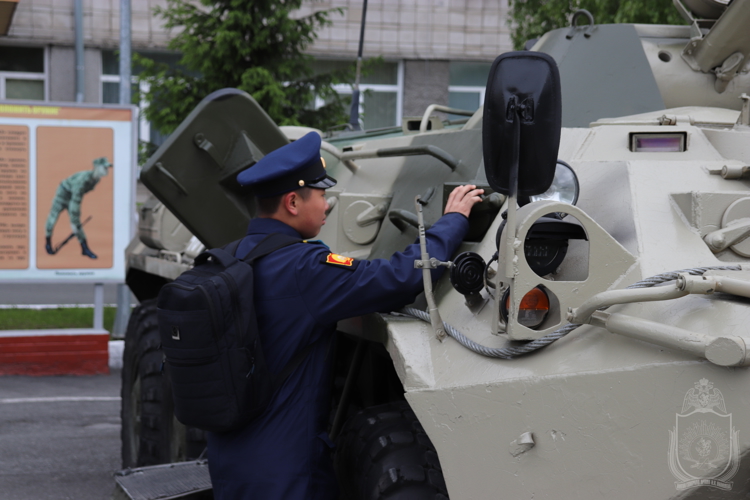 В Новосибирском военном институте в гостях побывали  кадеты из Тывы