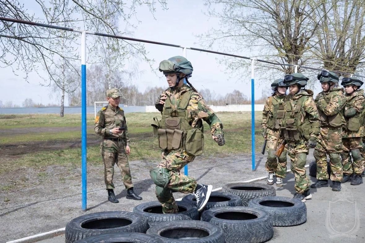 В Новосибирском военном институте прошли финалы «Зарница 2.0»