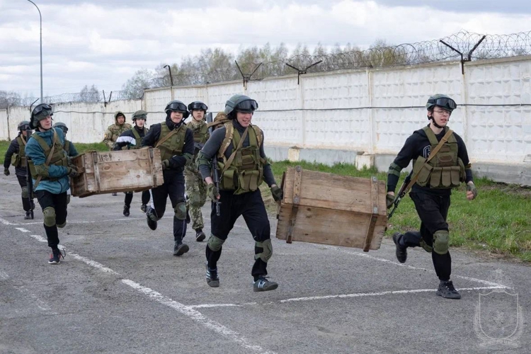 В Новосибирском военном институте прошли финалы «Зарница 2.0»