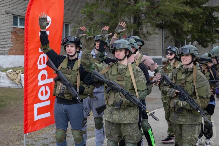 В Новосибирском военном институте прошли финалы «Зарница 2.0»