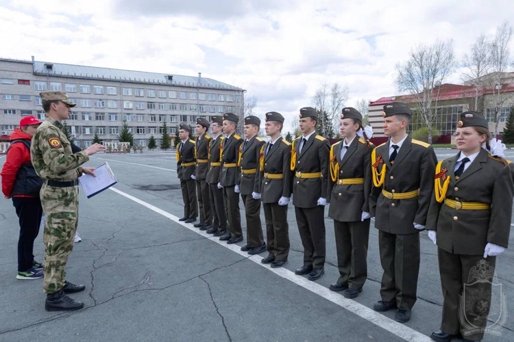 В Новосибирском военном институте прошли финалы «Зарница 2.0»