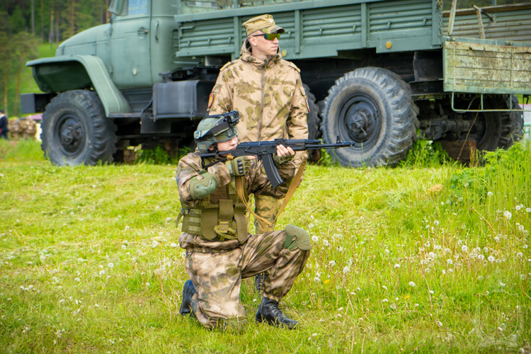 В Новосибирском военном институте прошел региональный финал «Зарницы 2.0»
