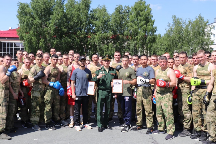 В Новосибирском военном институте провели мастер-класс по боксу