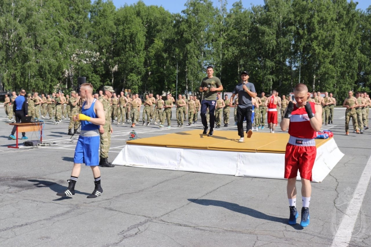 В Новосибирском военном институте провели мастер-класс по боксу