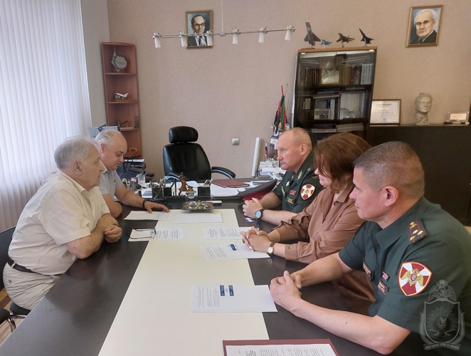 Представители военного института провели рабочую встречу с  президиумом Сибирского отделения  Российской Академии Наук