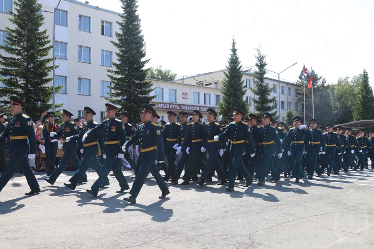 В Новосибирском военном институте состоялся выпуск нового поколения российских офицеров Росгвардии