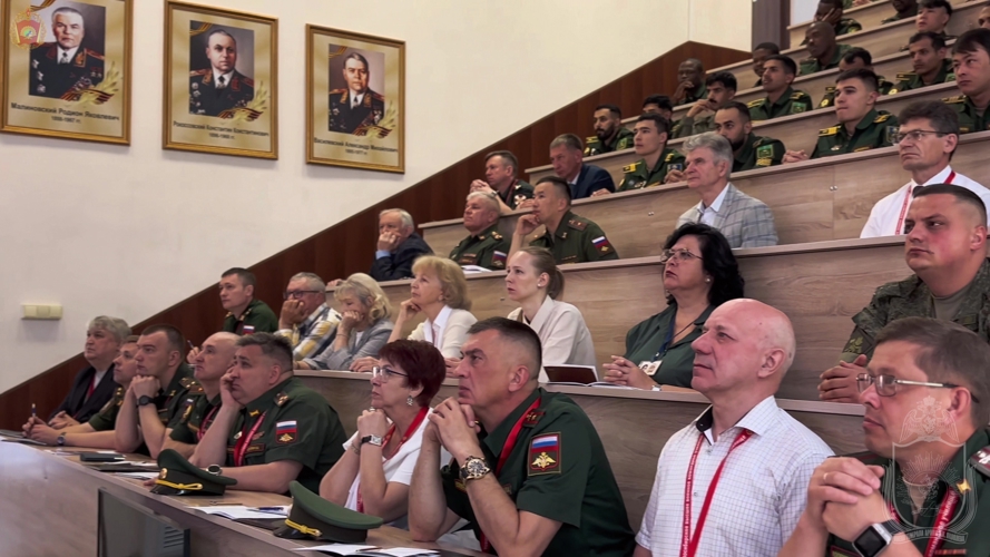 Представителями военного института принято участие в военно-исторической конференции