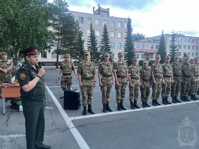 Курсанты военного института приняли участие в акции «Свеча памяти»
