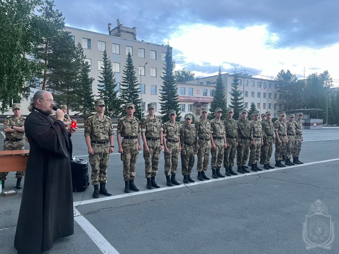 Курсанты военного института приняли участие в акции «Свеча памяти»