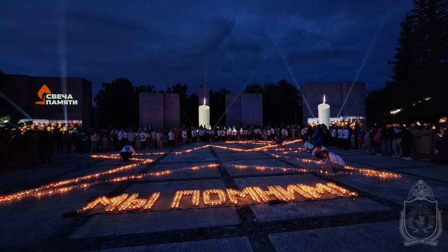 Курсанты военного института приняли участие в акции «Свеча памяти»