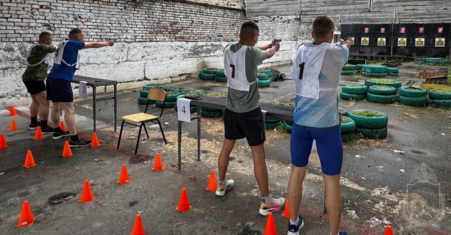 В военном институте прошел чемпионат по служебному биатлону