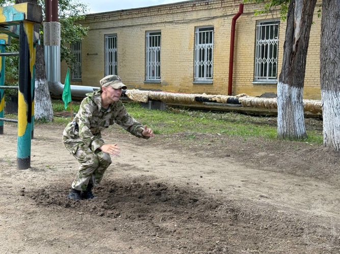 В военном институте прошел чемпионат по преодолении полосы препятствий