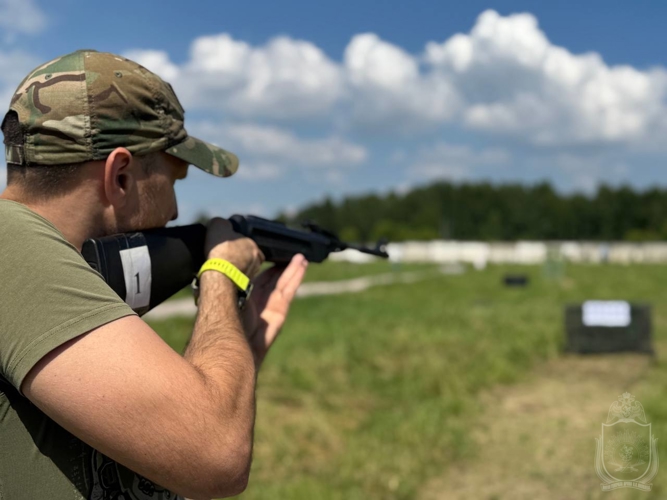 На базе Новосибирского военного института  состоялась первая «Семейная зарница»