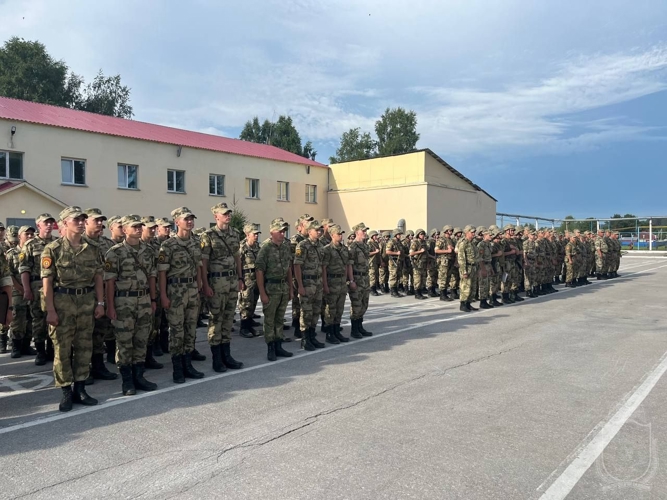 В военном институте первокурсники встретили начало нового учебного года