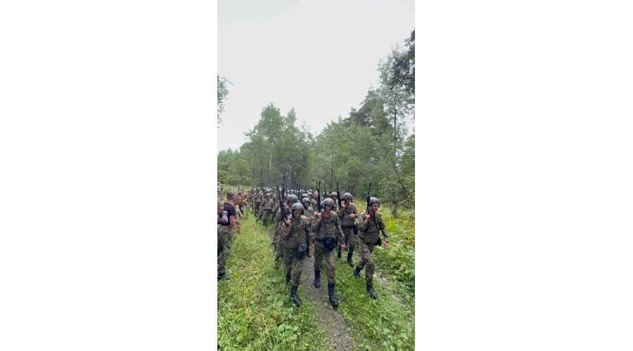 Курсанты 1 курса прошли общевойсковую подготовку